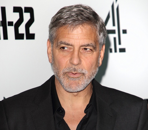 Джордж Клуни - голливудская Роза Сябитова?