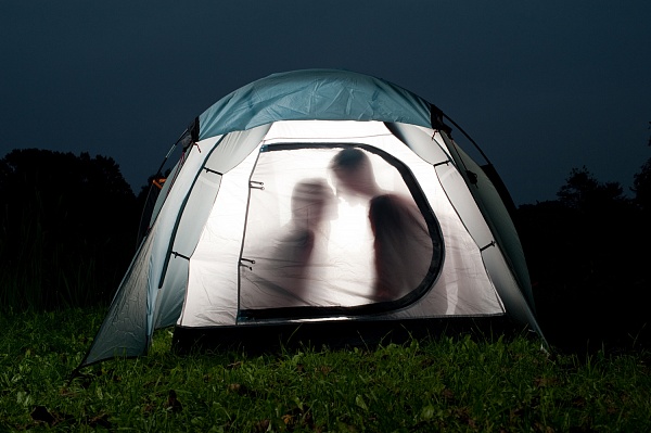 Почему мы с женой поставили в квартире палатку