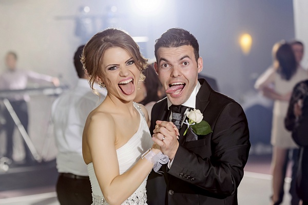 Новый тренд: липовые свадьбы, чтобы сблизиться с деловыми партнерами